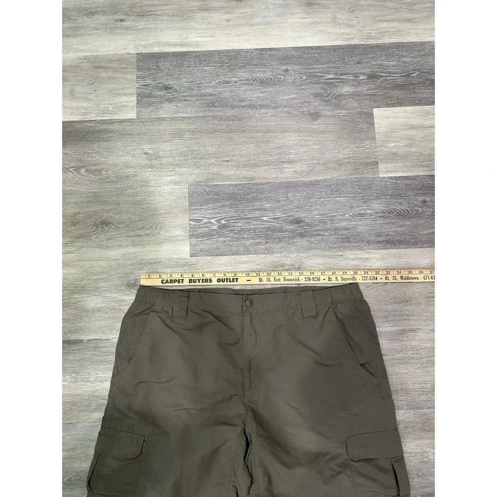 The North Face 100% Nylon Cargo Shorts 10